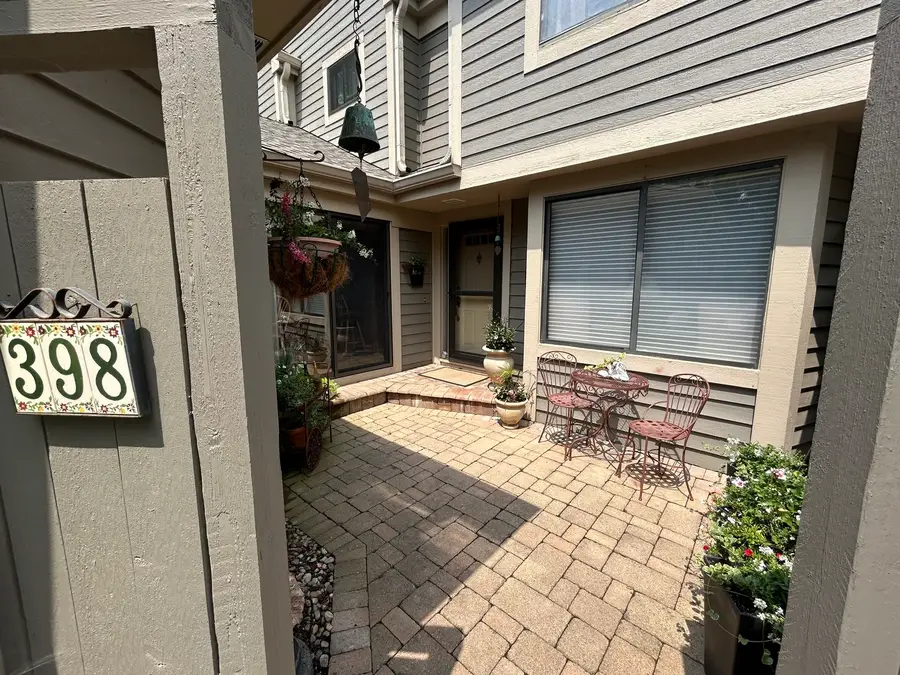 398 White Oak Lane, Lake Barrington, IL 60010 - #3