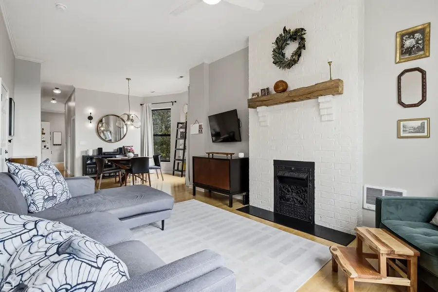 1403 N Rockwell Street #3, Chicago, IL 60622 - #3