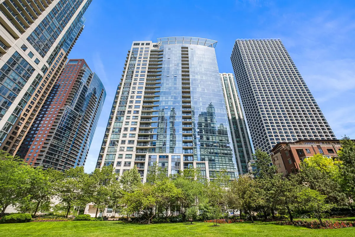 201 N Westshore Drive #604, Chicago, IL 60601 - #1