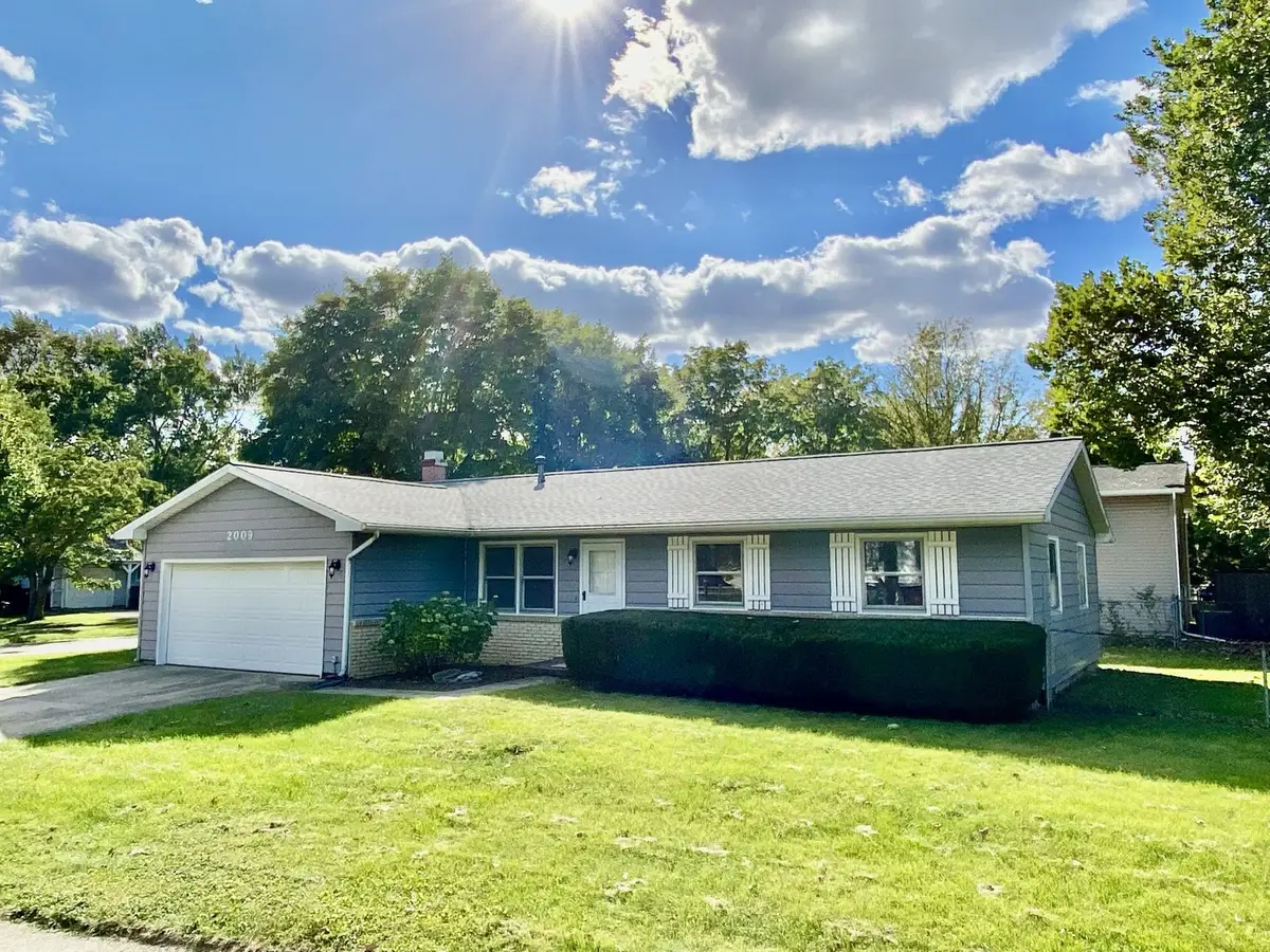 2009 Crescent Drive, Champaign, IL 61821 - #1