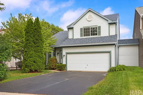 62 E Rustic Lane, Round Lake Beach, IL 60073
