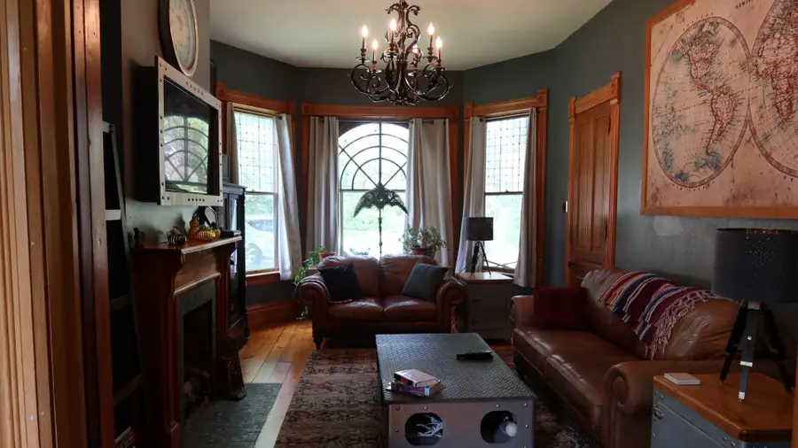 509 Singer Avenue, Lemont, IL 60439 - #3