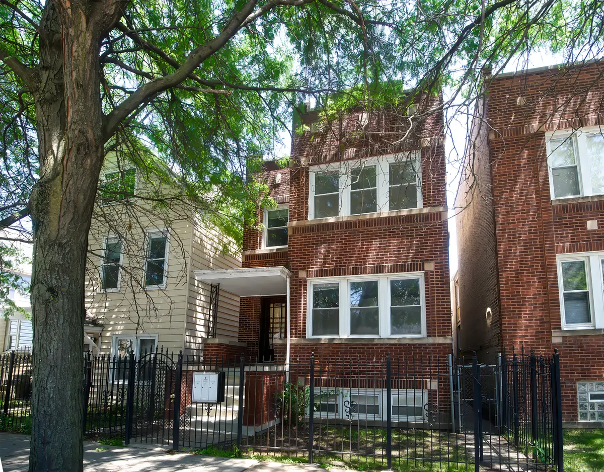 2837 N Central Park Avenue, Chicago, IL 60618 - #1