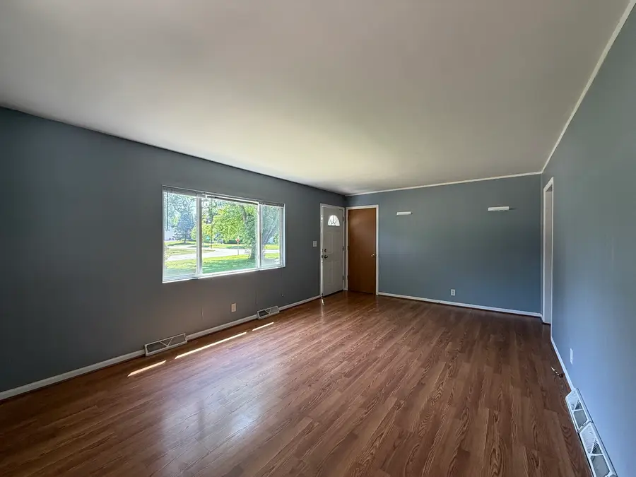 111 Meadow Avenue, Woodstock, IL 60098 - #3