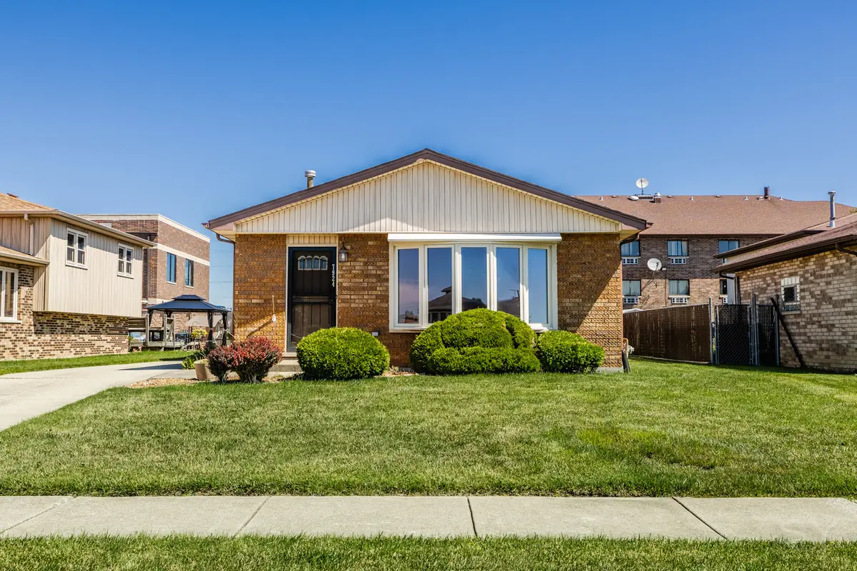 7924 W 79th Place, Bridgeview, IL 60455 - #1