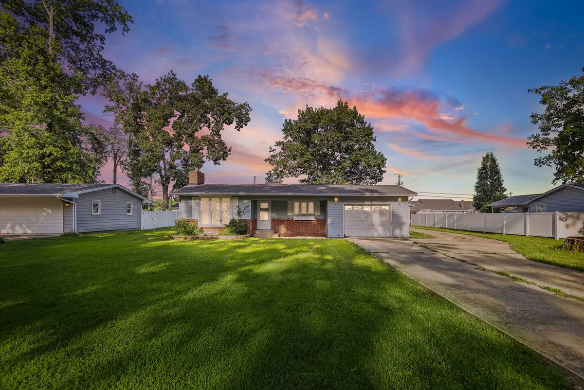 274 Oak Tree Avenue, Salem, IL 62881 - #1
