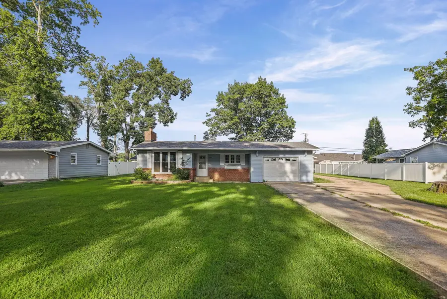 274 Oak Tree Avenue, Salem, IL 62881 - #3