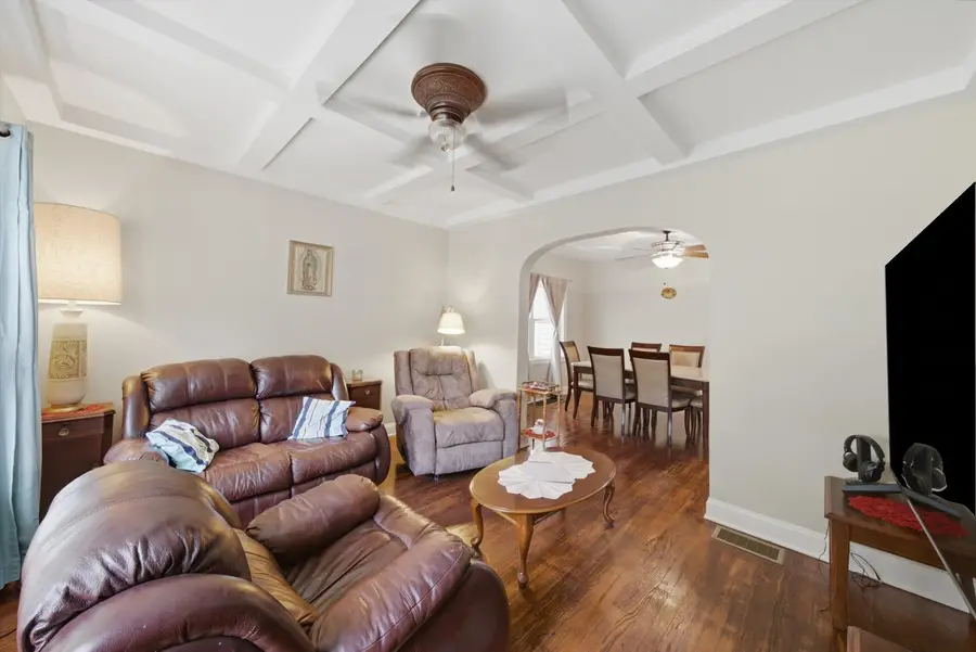 6707 31st Street, Berwyn, IL 60402 - #2