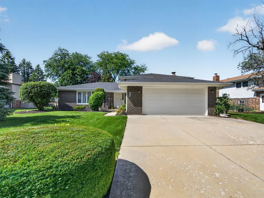 1609 Briarcrest Drive, New Lenox, IL 60451 - #2