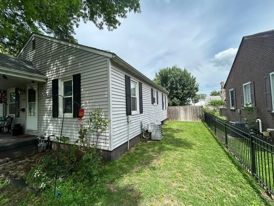 1200 S 10th Street, Pekin, IL 61554 - #3