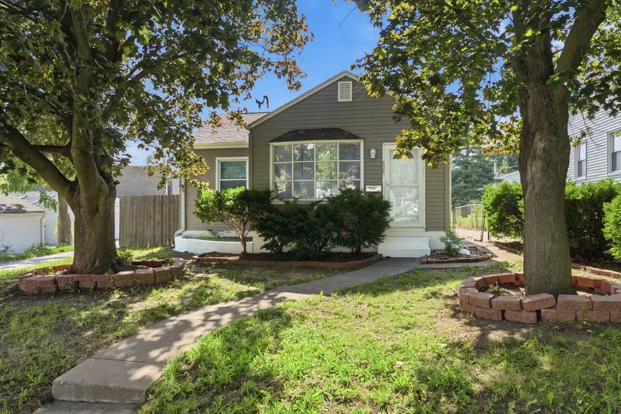 424 20th Street, Bettendorf, IA 52722 - #2