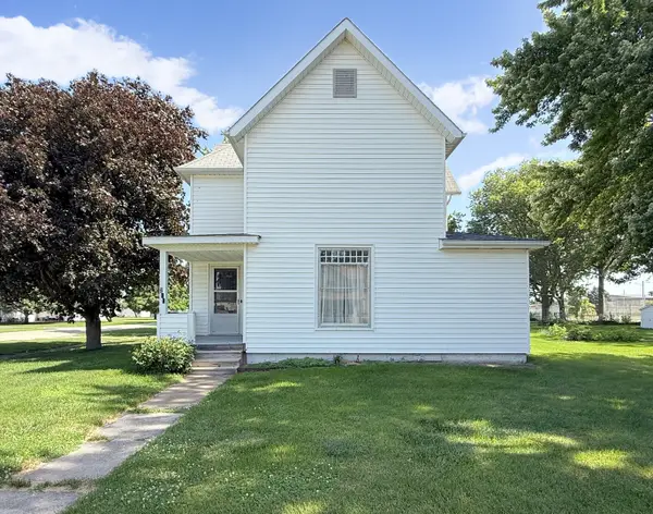 211 E 4th Avenue, Woodhull, IL 61490