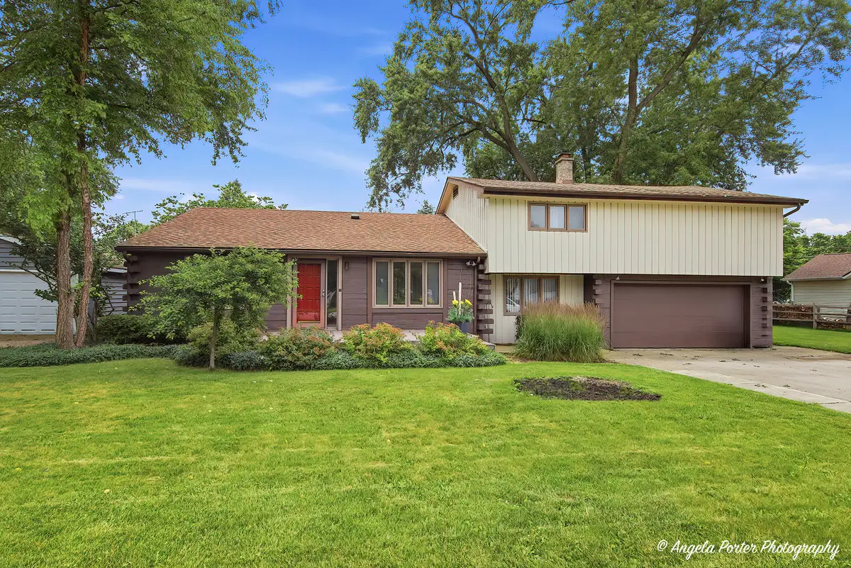 7511 Cedar Drive, Wonder Lake, IL 60097 - #1