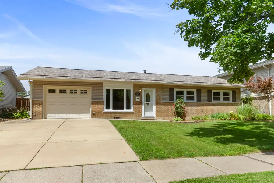15200 Oxford Drive, Oak Forest, IL 60452 - #2