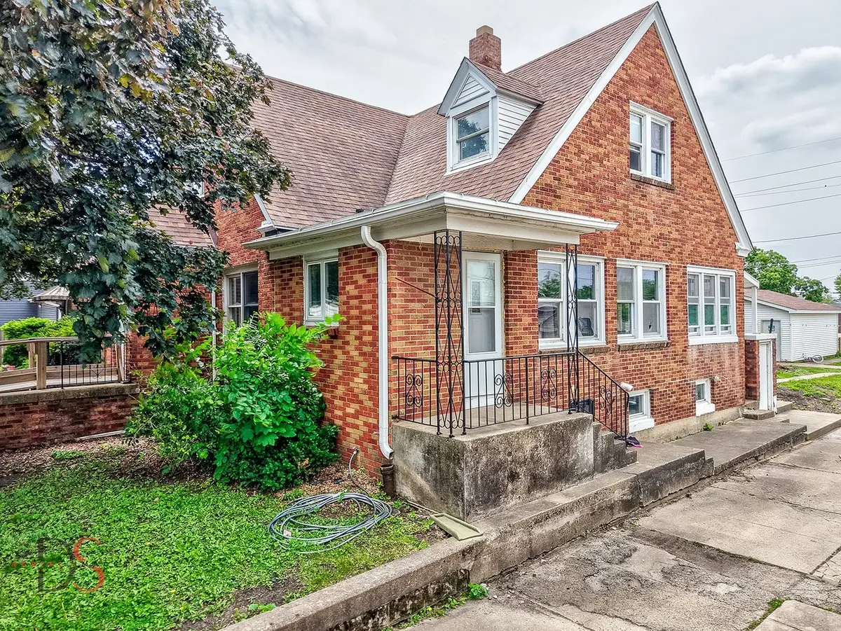 217 20th Avenue, Ottawa, IL 61350 - #1