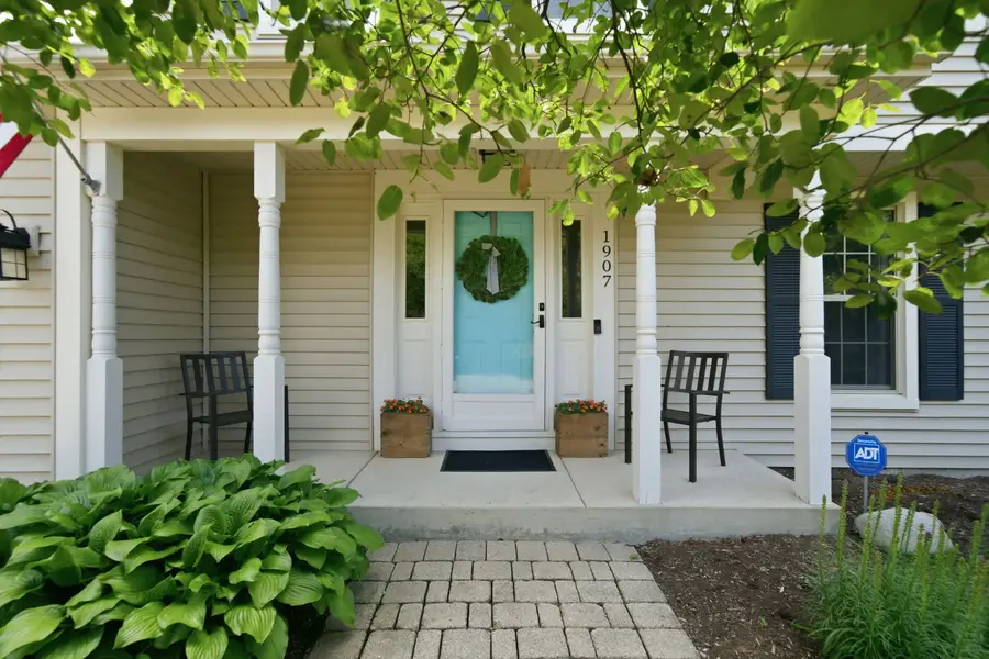 1907 Jeanette Avenue, Saint Charles, IL 60174 - #3