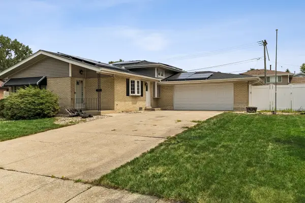16457 Laura Lane, Oak Forest, IL 60452