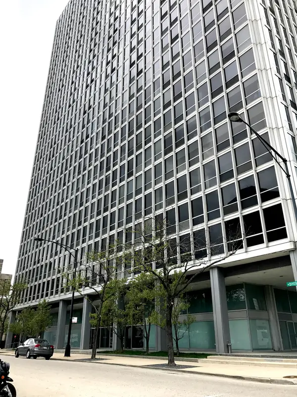Address Withheld By Seller, Chicago, IL 60657
