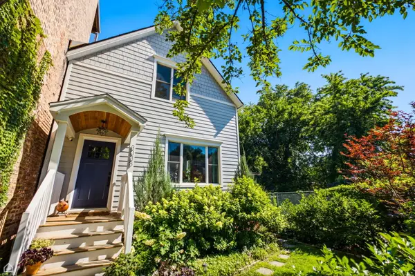3038 W Diversey Avenue, Chicago, IL 60647