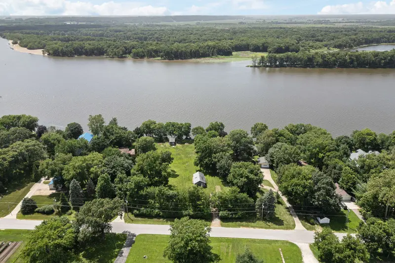 17520 River Road, Cordova, IL 61242 - #1