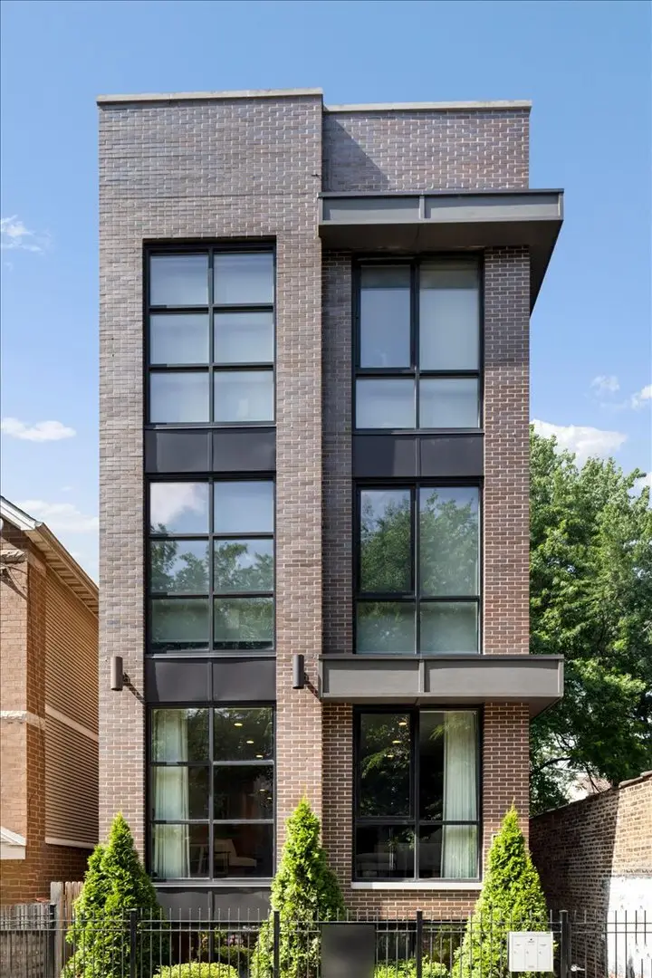 1410 W Huron Street #1, Chicago, IL 60642 - #1