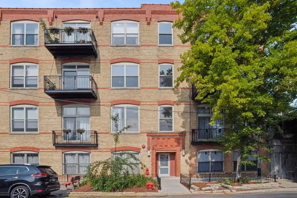 1740 N Maplewood Avenue #120, Chicago, IL 60647