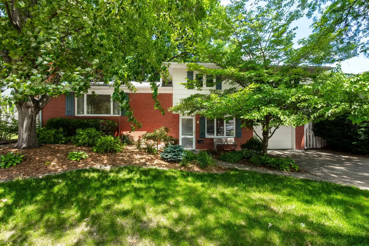 4213 35 Avenue, Moline, IL 61265 - #1