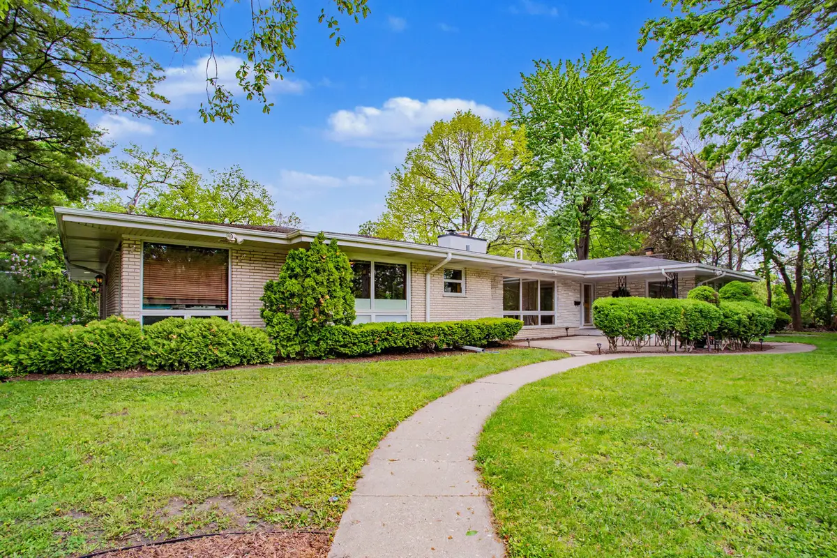 6503 N Longmeadow Avenue, Lincolnwood, IL 60712 - #1