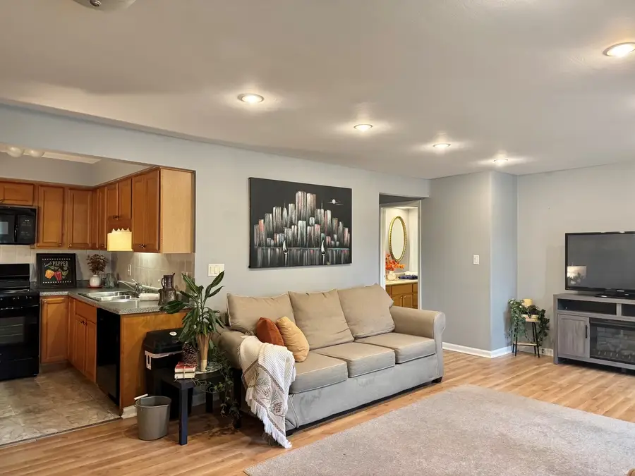 1787 W Algonquin Road #2A, Mount Prospect, IL 60056 - #2