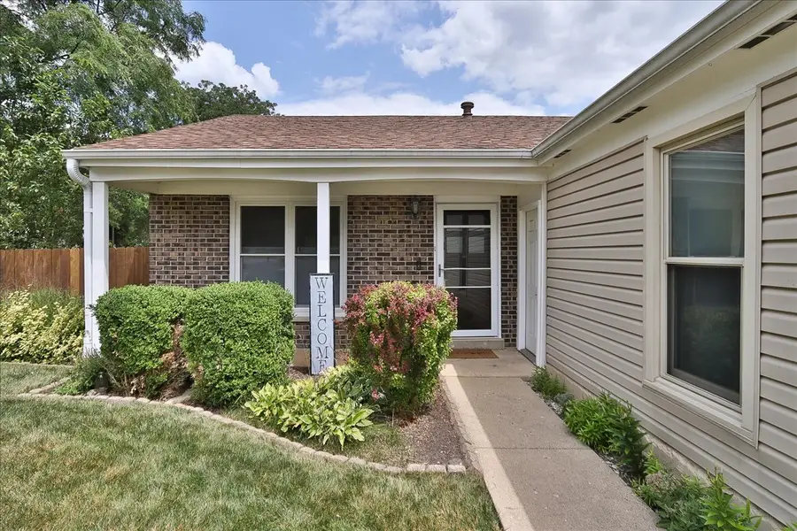 5049 Lichfield Drive, Hoffman Estates, IL 60010 - #2