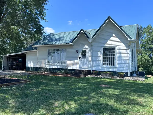 5003 N Cherryville Lane, Bonnie, IL 62816