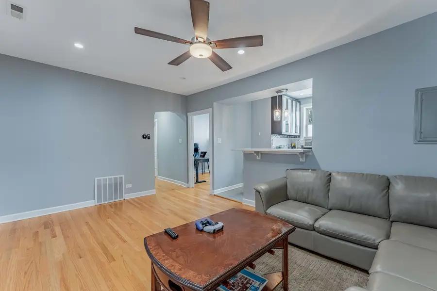 5717 N Kimball Avenue #2N, Chicago, IL 60659 - #2