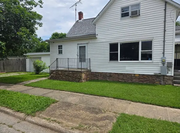 128 W Homer Avenue, Harrisburg, IL 62946