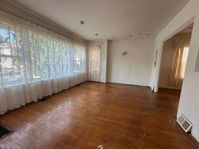 5921 W Berenice Avenue, Chicago, IL 60634 - #3