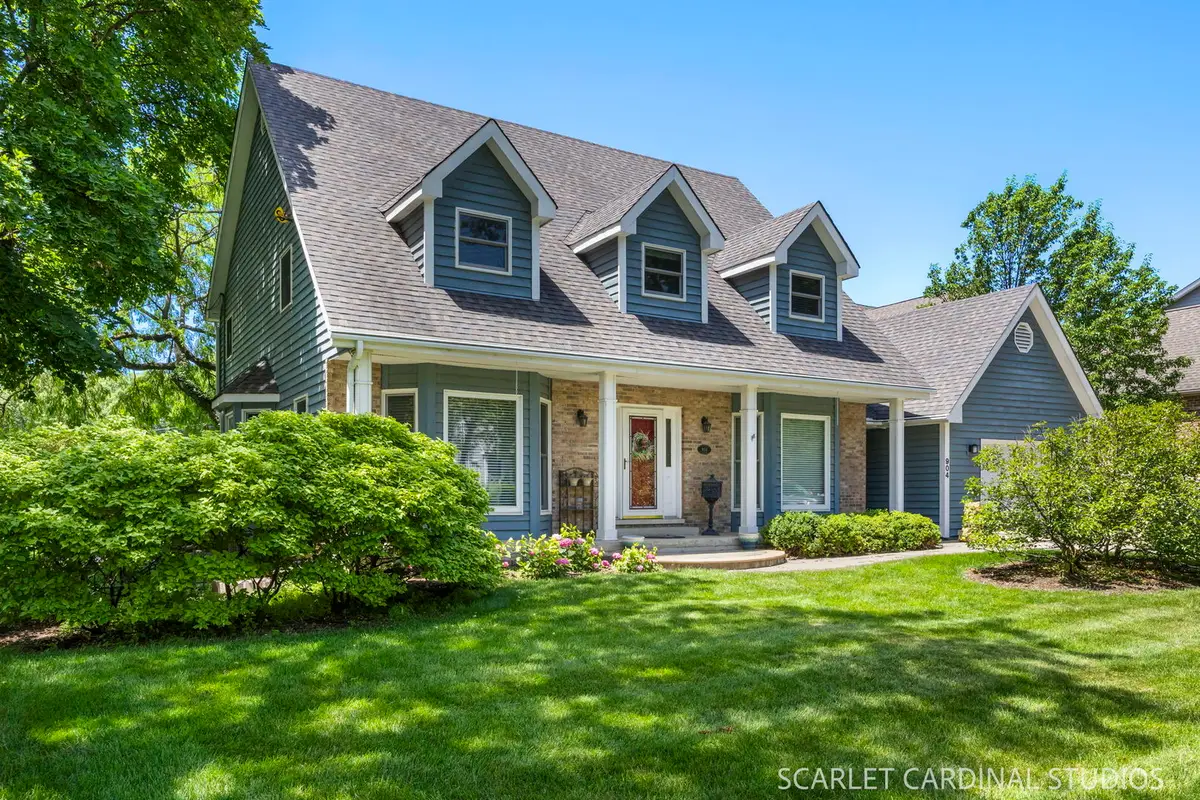 904 Santa Rosa Avenue, Wheaton, IL 60187 - #1