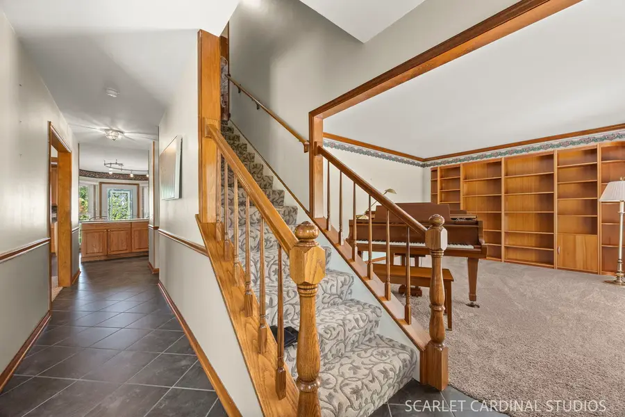 904 Santa Rosa Avenue, Wheaton, IL 60187 - #3