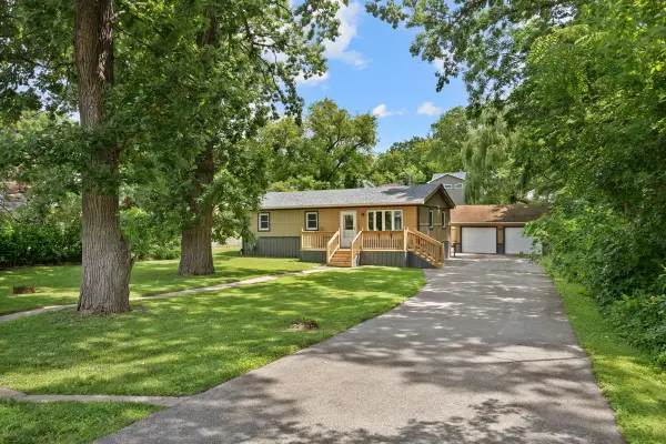 38207 N 3rd Avenue, Spring Grove, IL 60081