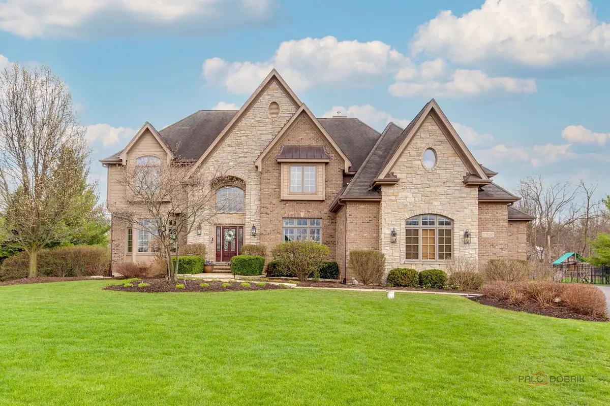 37W209 Deer Pond Court, Saint Charles, IL 60175 - #1