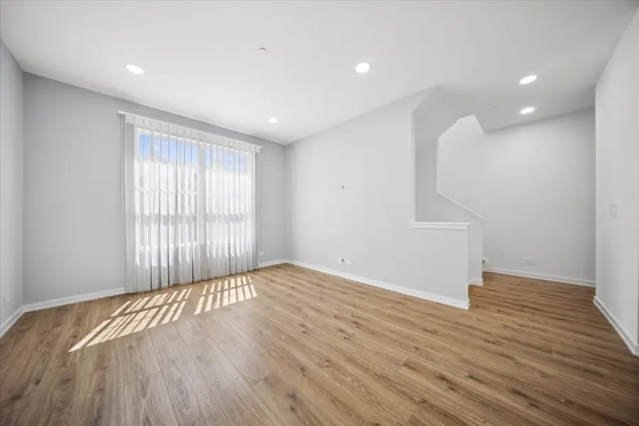 1244 Evergreen Avenue, Des Plaines, IL 60016 - #3