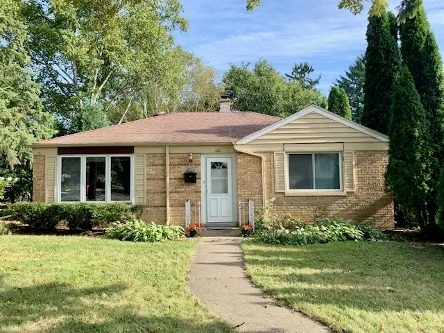 630 E Rockland Road, Libertyville, IL 60048 - #1