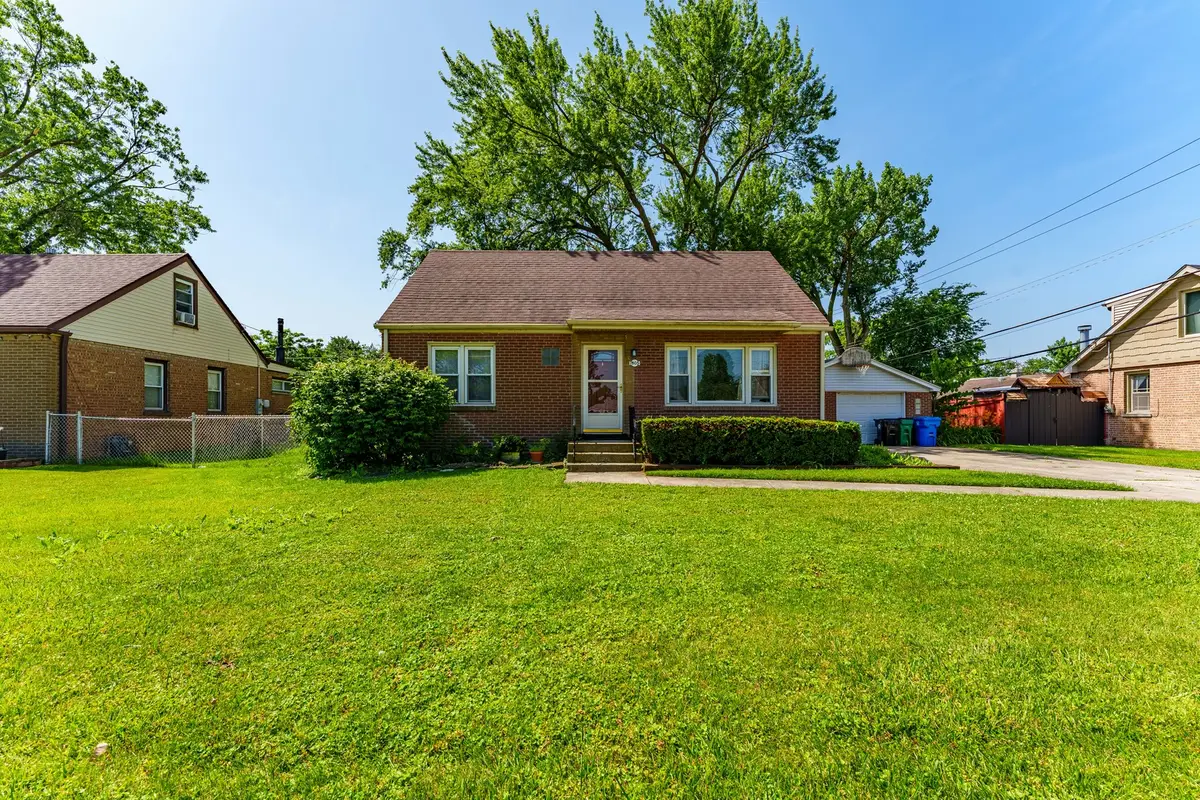 7805 Suburban Lane, Bridgeview, IL 60455 - #1