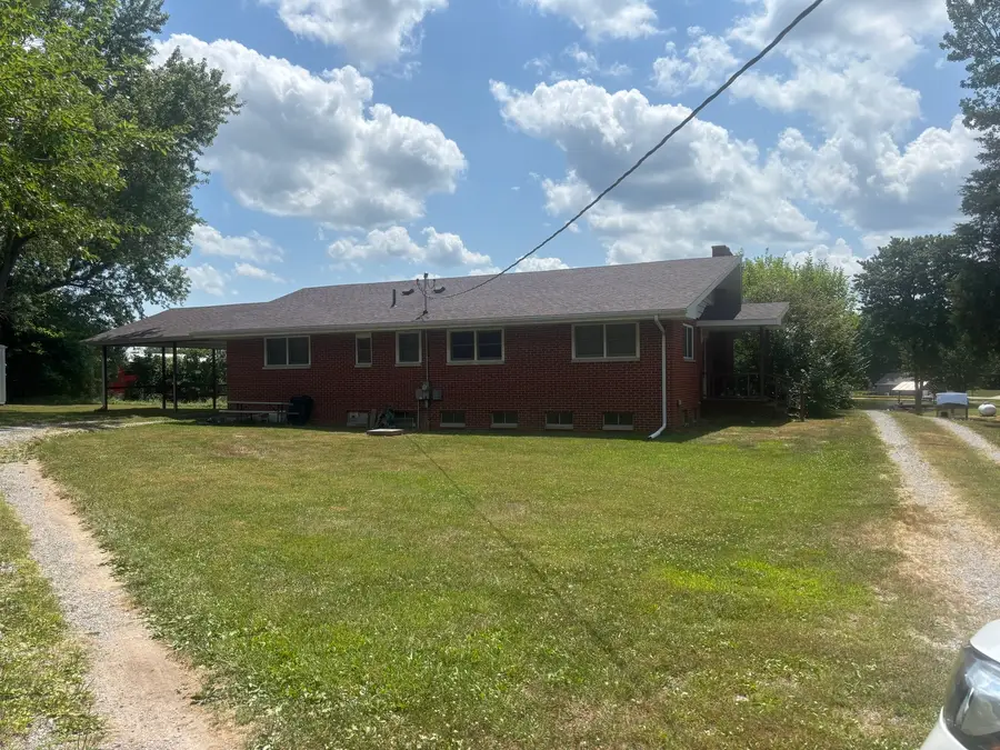 1805 Marion Street, Carterville, IL 62918 - #3