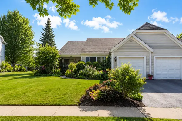 127 W Amberley Drive, Round Lake, IL 60073
