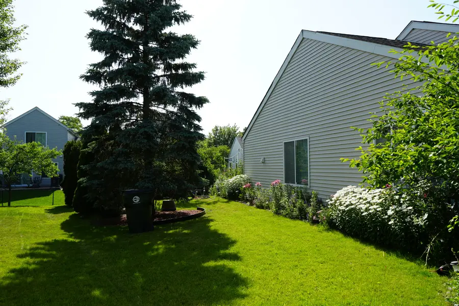 127 W Amberley Drive, Round Lake, IL 60073 - #2
