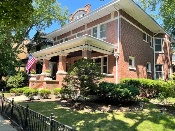 1446 W Summerdale Avenue W, Chicago, IL 60640
