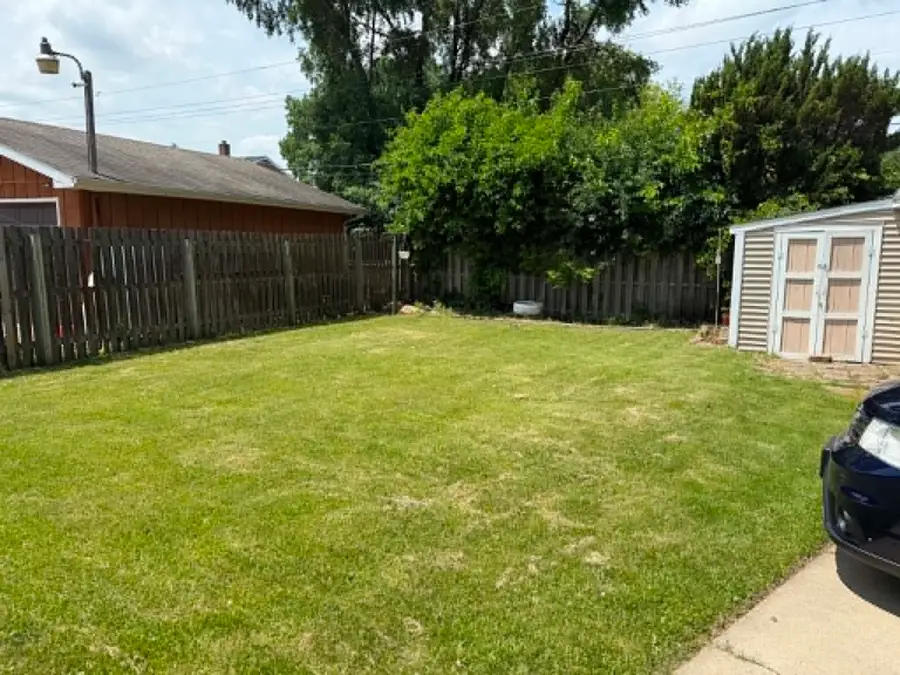 2444 Linden Avenue, Waukegan, IL 60087 - #3