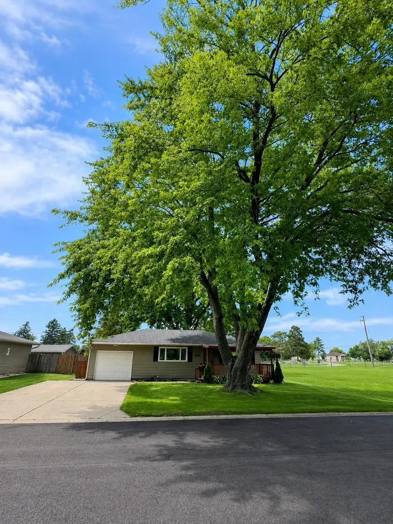 1205 N Edgelawn Drive, Plano, IL 60545 - #3