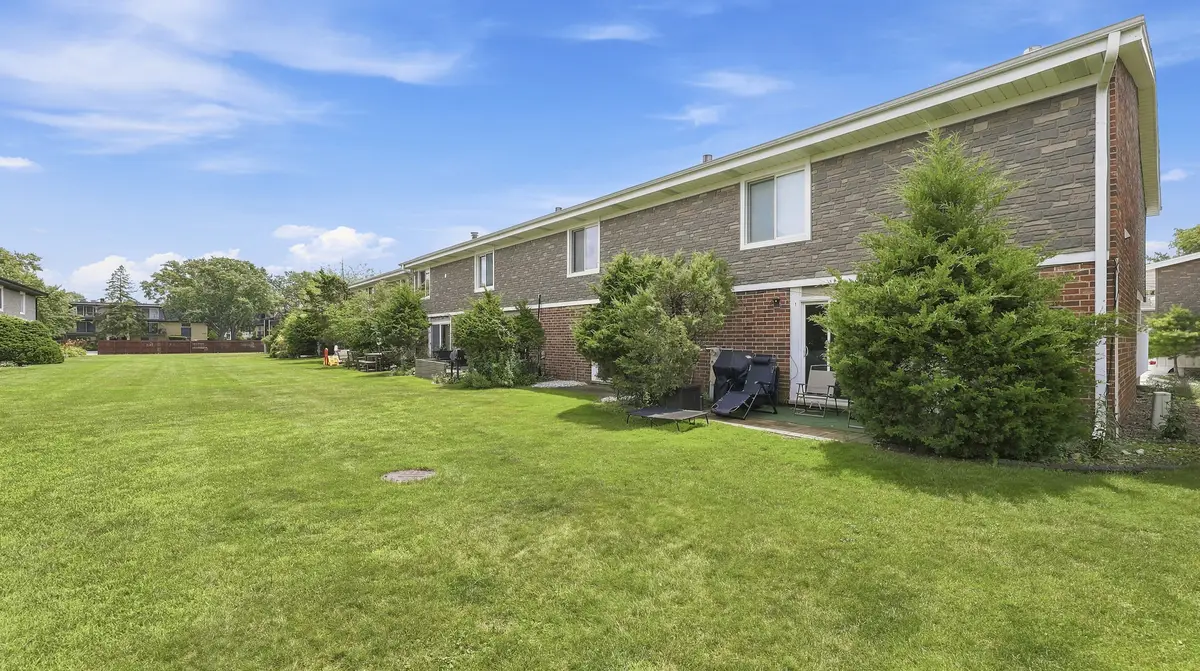 2 Cour Masson, Palos Hills, IL 60465 - #1
