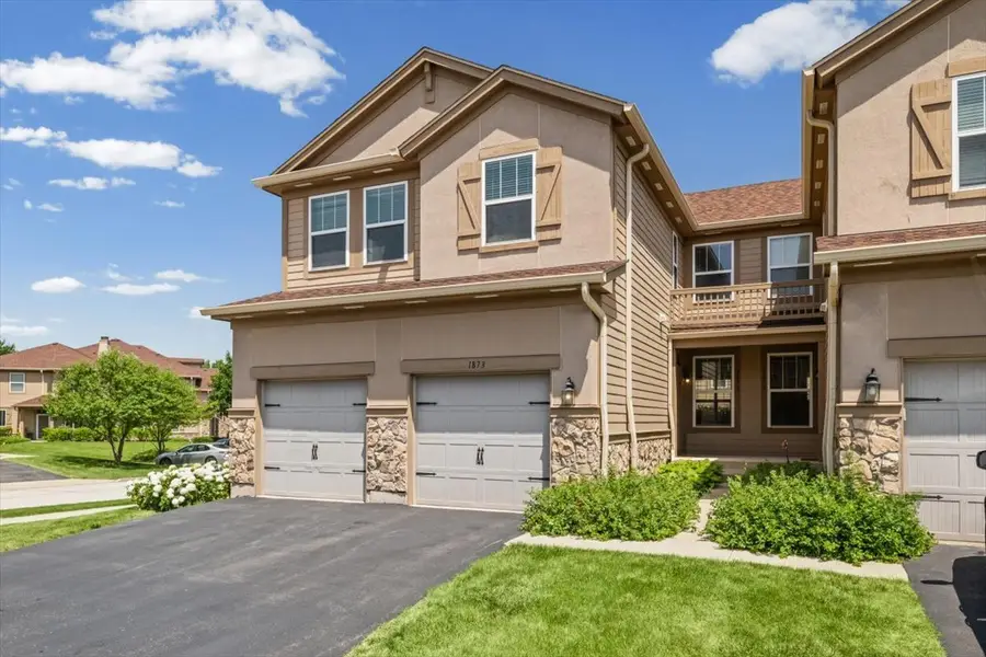 1873 N Crenshaw Circle, Vernon Hills, IL 60061 - #2