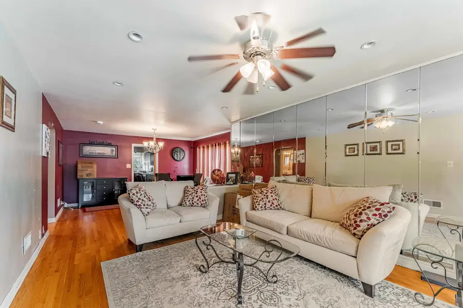 8800 S Merrill Avenue, Chicago, IL 60617 - #2